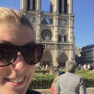 Meet your Posher, Courtney